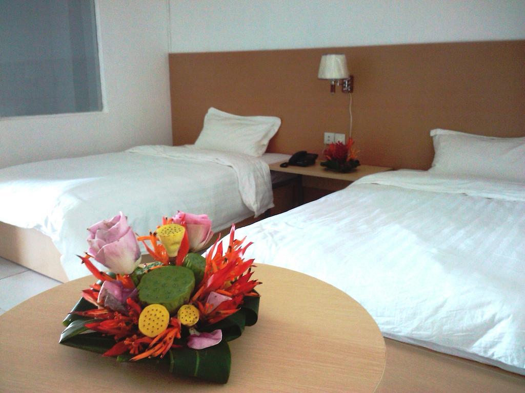Airlines Business Hotel بورت فيلا الغرفة الصورة